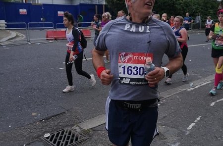 Runners raise over £5,500 for hospice at 2019 London Marathon